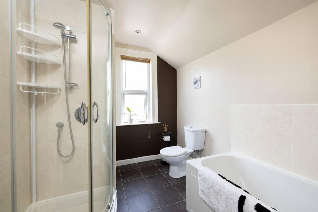 Pure B - Welcoming Bath City 3 Bed House Free Parking & Wifi Extérieur photo
