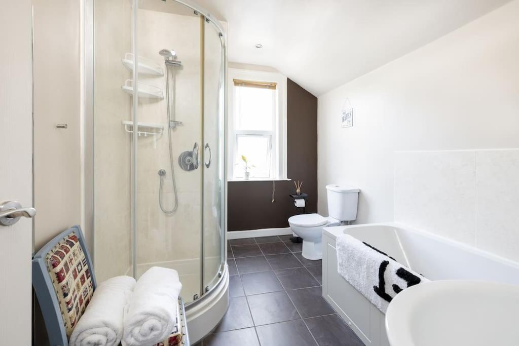 Pure B - Welcoming Bath City 3 Bed House Free Parking & Wifi Extérieur photo